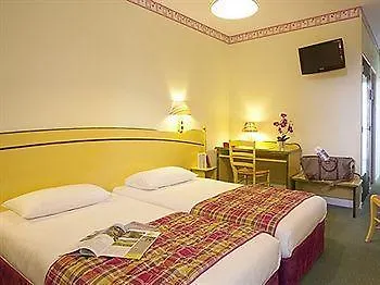 Logis Restaurant Les Cedres Жуайёз