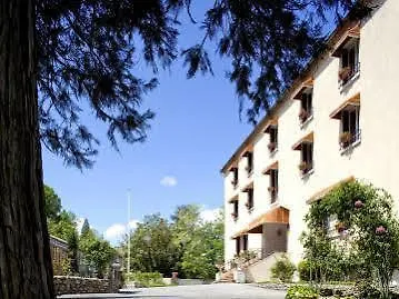 Отель Logis Restaurant Les Cedres