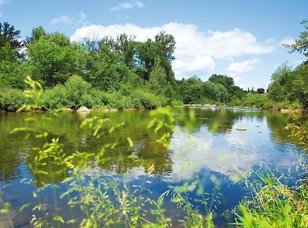 Szálloda Logis Restaurant Les Cedres
