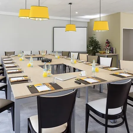 Logis Restaurant Les Cedres 3*