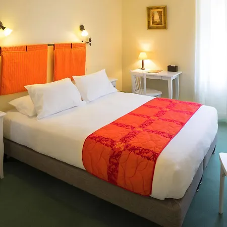 Hotel Logis Restaurant Les Cedres Joyeuse