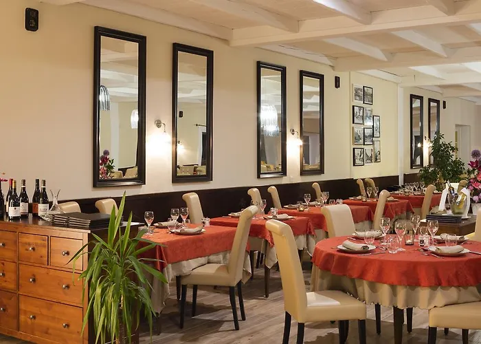 Logis Restaurant Les Cedres Szálloda Joyeuse