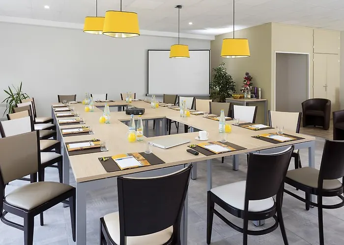 Logis Restaurant Les Cedres 3*